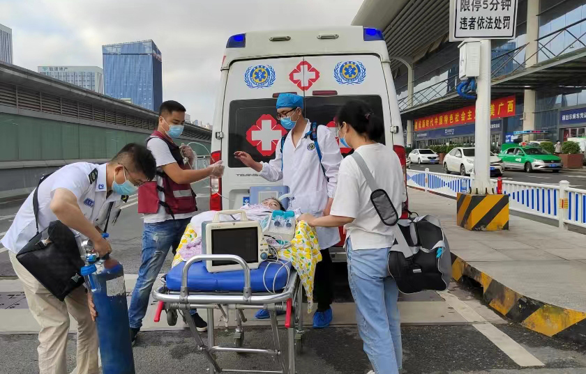 疏附县救护车出租公司